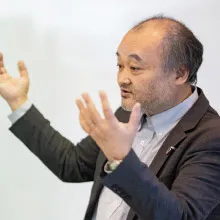 本間 弘達 <small>氏</small>